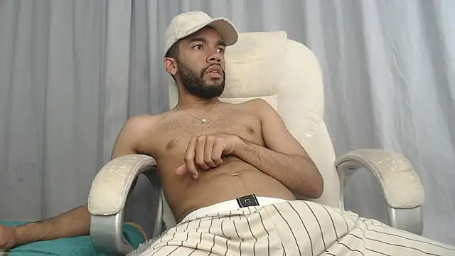 andresnoir  online show from October 17, 2:54 pm