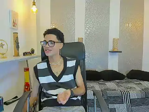 JacobBlackwell  online show from November 19, 8:09 pm