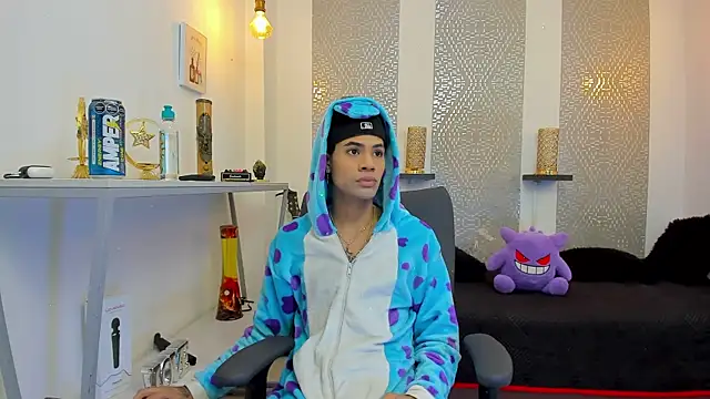 JacobBlackwell  online show from November 9, 7:40 pm