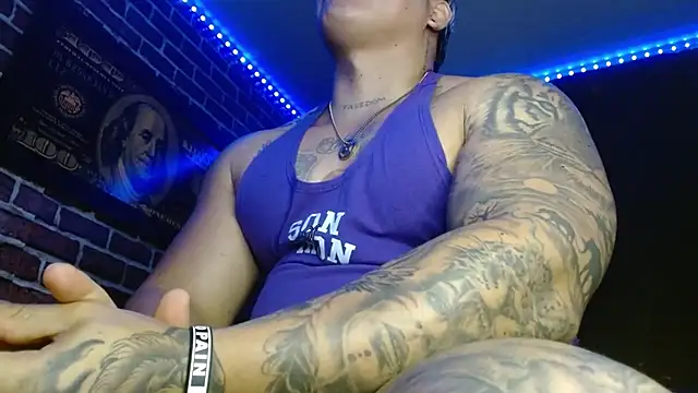 jordan bigcock  online show from November 8, 10:13 pm