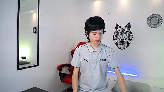 Emo Boy  online show from December 14, 12:34 pm