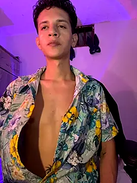 tylernova online show from October 25, 5:42 am