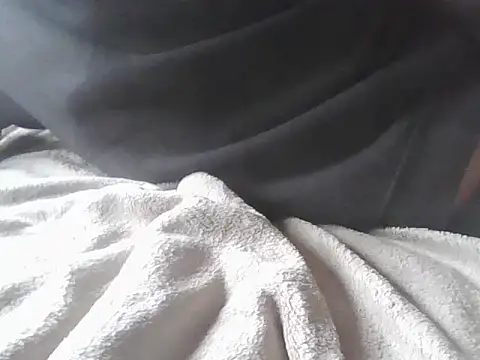 HotNSavaGe online show from December 3, 10:43 am