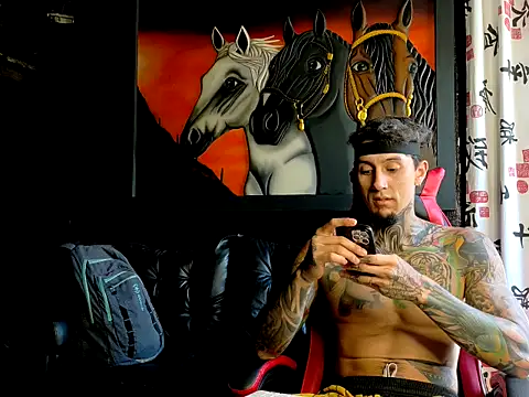 Molotov Explosive online show from December 1, 7:06 pm