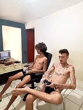 RuivoDotado24cm online show from December 5, 4:47 pm