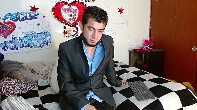 picante70  online show from February 6, 12:46 pm