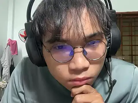 kave2033 online show from November 25, 3:03 pm