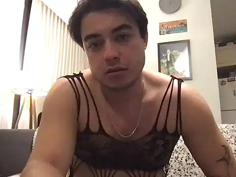 dicsucerboy77 online show from February 20, 12:29 am