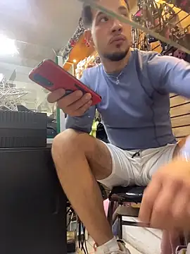 Leonardmoppet online show from December 16, 10:50 pm