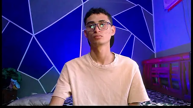 gsusss feet online show from February 2, 6:49 pm