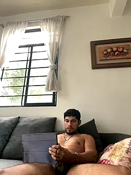 Twistermc11 online show from October 19, 9:40 pm