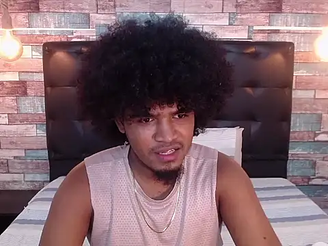 JaicobJones online show from October 19, 1:43 am