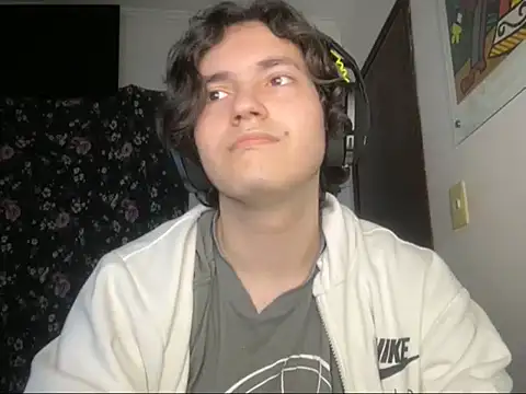 modelogustin online show from October 19, 1:54 am