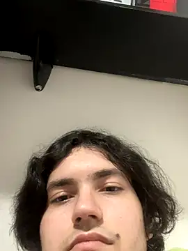 modelogustin online show from October 17, 6:28 am