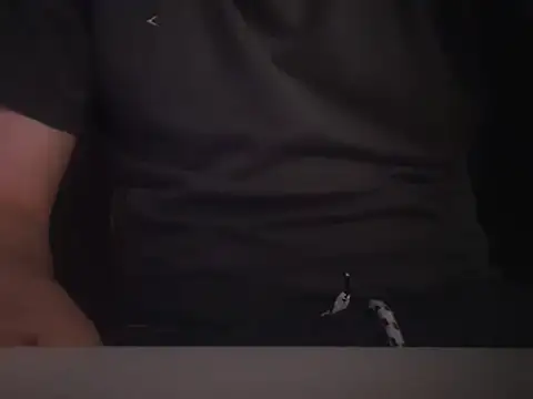 modelogustin online show from April 11, 4:41 am