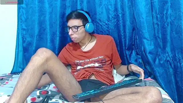 DavTwink3100 online show from April 16, 1:27 am