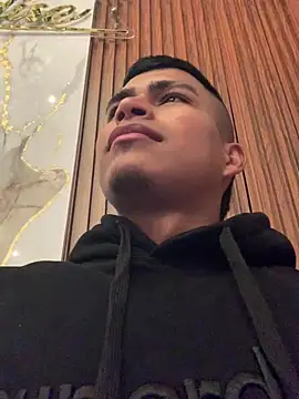 Emiliano Reyes online show from June 6, 12:27 am