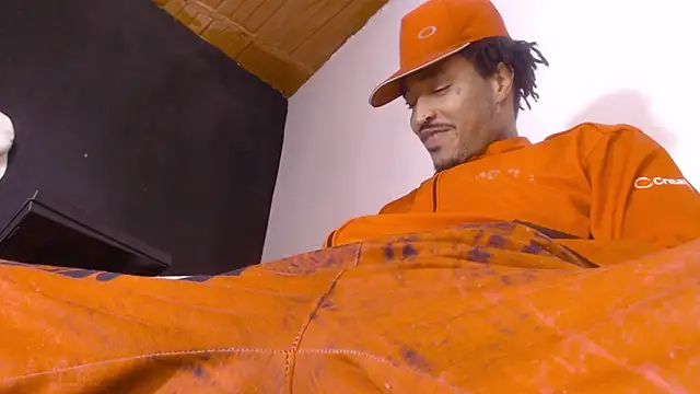 Anaconda larga online show from April 11, 6:55 pm