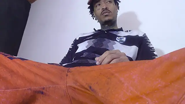 Anaconda larga online show from April 2, 2:03 pm