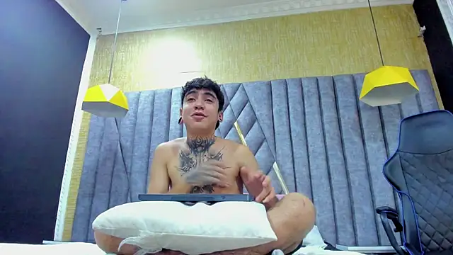 SantiOlsen online show from November 13, 12:43 pm