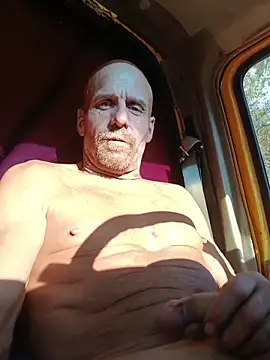 1stcumngo online show from November 10, 8:25 pm