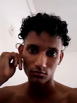 dabryan8 online show from December 3, 6:36 pm