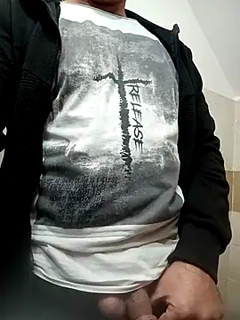 Romaeterna  online show from November 10, 10:15 pm