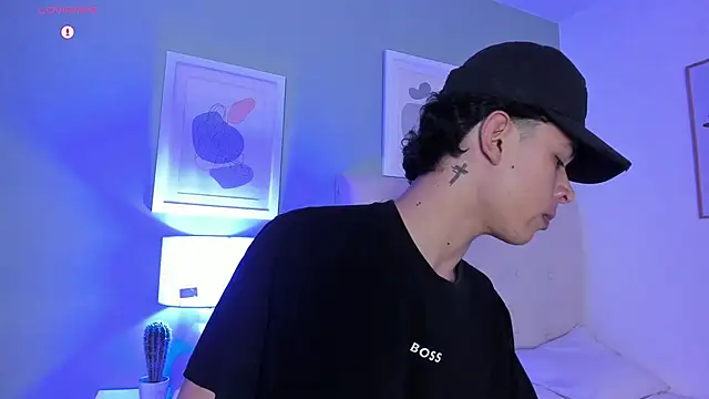 ApoloRicci online show from February 27, 8:52 pm