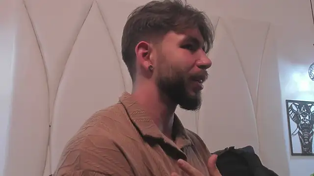 JACKSON STIFLER online show from January 8, 9:31 pm