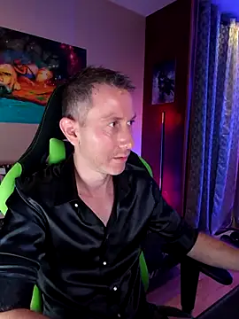 Gamerinleather online show from October 29, 7:28 pm