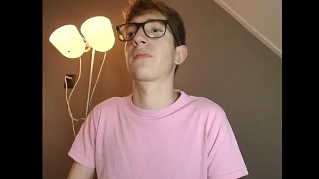 Erick Taylor3 online show from January 8, 8:47 pm