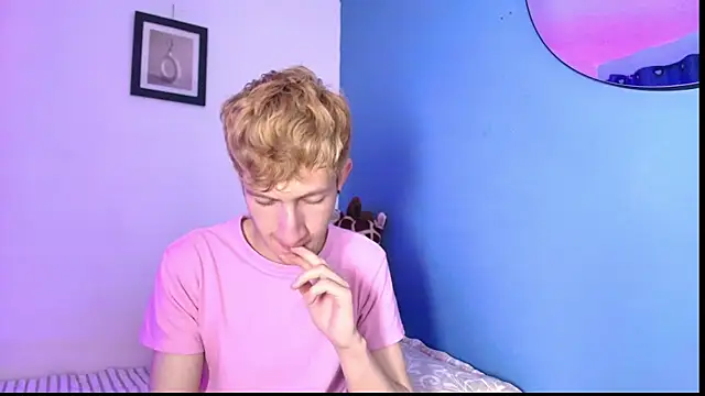 Erick Taylor3 online show from April 11, 7:39 pm