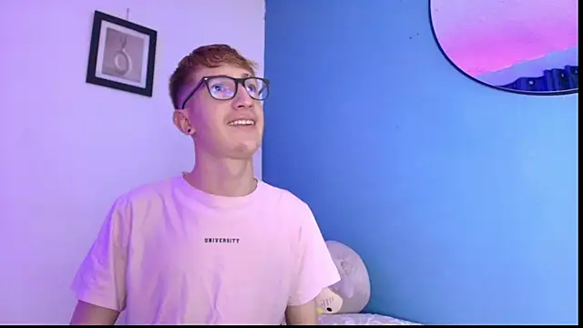 Erick Taylor3 online show from April 14, 8:19 pm