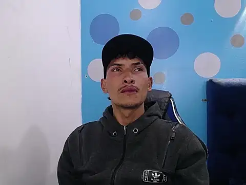 SavageLover  online show from January 12, 9:30 pm