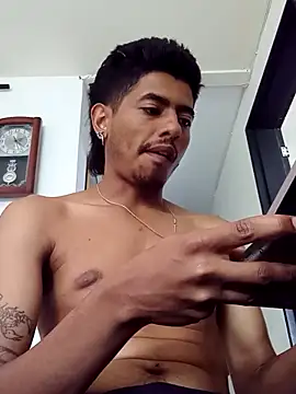 SkinniYamo online show from March 14, 7:21 pm