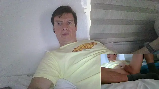 carliesexyman online show from October 27, 5:59 pm