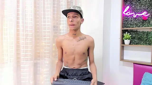 Max Steell online show from October 29, 5:54 am