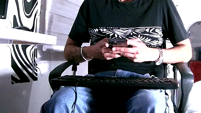 kai storm420 online show from October 30, 6:15 am