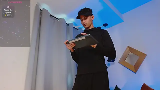 KamiSuarez online show from March 26, 7:51 pm