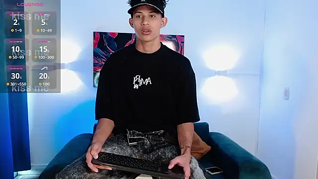 KamiSuarez online show from February 18, 6:49 pm