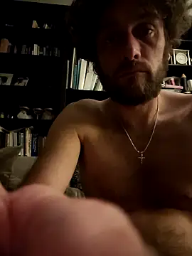 pleasser85 online show from October 29, 9:45 am