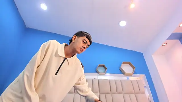 zoe and prometeo online show from November 4, 2:34 am