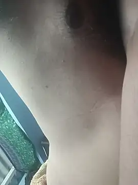 bearslove143 online show from March 24, 7:51 pm