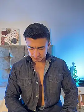 Chris Clarck online show from February 18, 8:17 pm