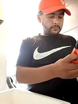 Yerackhip online show from November 14, 9:38 pm