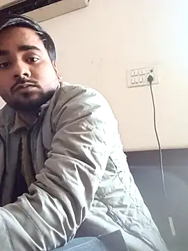 naughtyboyjii online show from January 16, 7:11 am