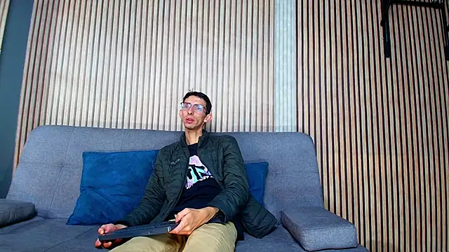 ZyroNight online show from November 30, 1:07 am