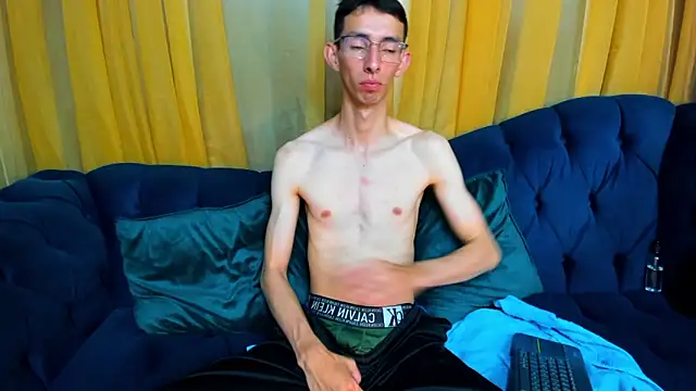 ZyroNight online show from November 4, 10:00 pm