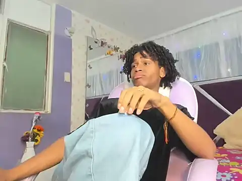 Santy bigcock 01 online show from January 13, 10:03 pm