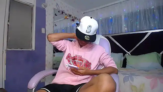 Santy bigcock 01 online show from April 27, 2:24 pm